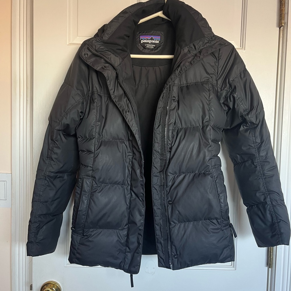 Patagonia Women's Black Puffer Jacket